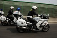 awatar policjanci na motocyklach