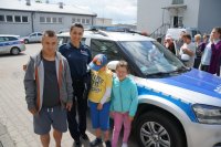 Dzieci zwiedzają raciborską komendę policji