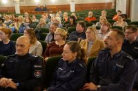 Delegacja raciborskiej policji na szkoleniu o szkodliwości narkotyków