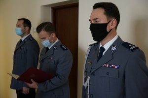 Raciborscy Komendanci i Naczelnik Prewencji podczas ślubowania nowo przyjetych policjantów