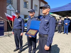 komendant wojewódzki, komendant powiatowy i kierownik posterunku