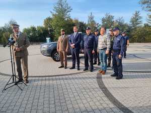 na zdjęciu przemawia zastepca dyrektora lasów państwowych
