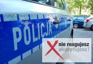 na zdjęciu radiowóz i napis nie reagujesz akceptujesz