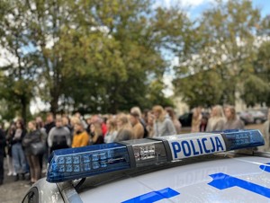 na zdjęciu widoczny radiowóz