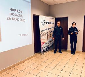 na zdjęciu komendant policji i rzecznik prasowy