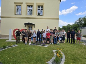 na zdjęciu wszyscy uczestnicy- zdjecie grupowe