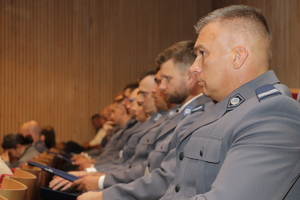 na zdjęciu policjanci biorący udział w obchodach święta Policji
