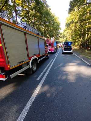 na zdjęciu pojazdy służb ratunkwoych