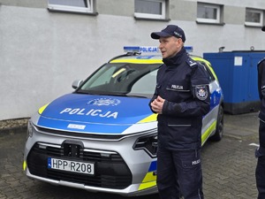 na zdjęciu komendant Hynek przemawia