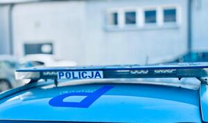 na zdjęciu sygnały policyjne