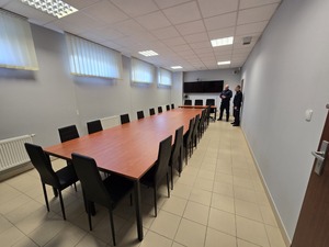 na zdjęciu sala odpraw nowa