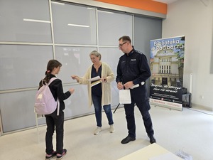 na zdjęciu uczestnicy konkursu wręczenie nagród